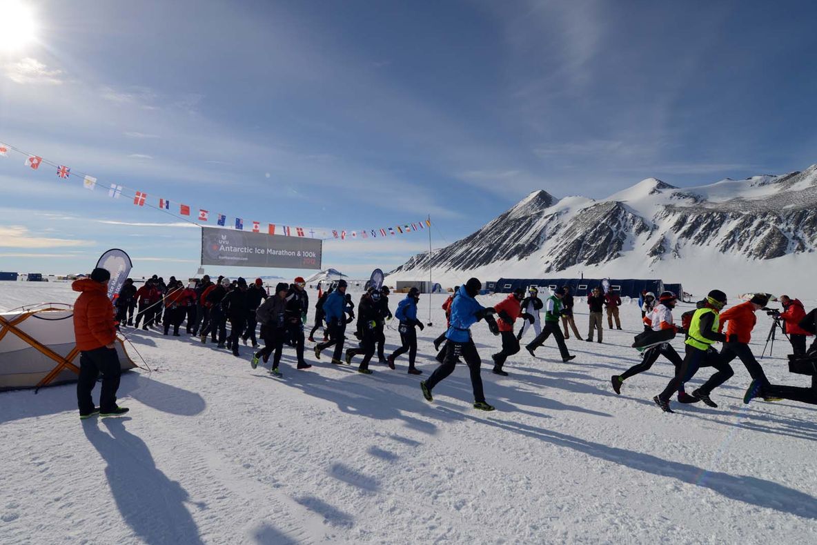 O româncă a câştigat ultramaratonul din Antarctica, de 100 de kilometri