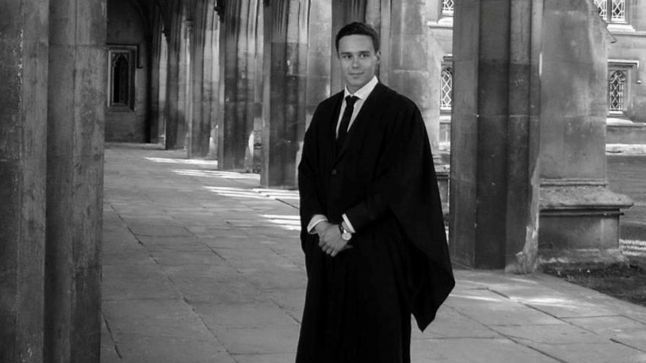 Masterand român la Cambridge: Domnule Iohannis, vă rugăm, fiţi cu ochii pe ei! 