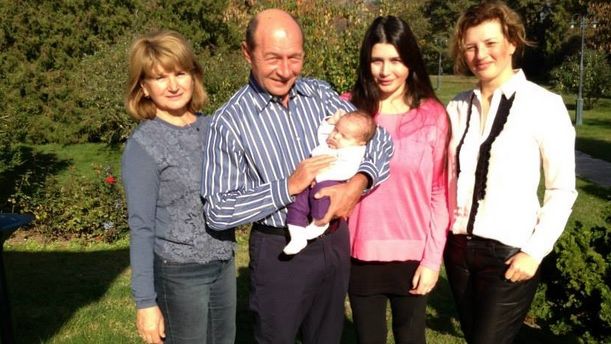 Traian Băsescu împlineşte, astăzi, 63 de ani 