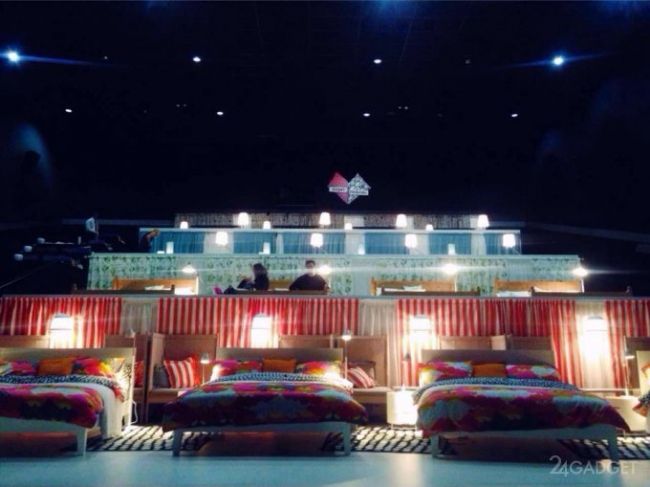 INEDIT. Fotoliile dintr-un cinematograf din Moscova, înlocuite cu PATURI - GALERIE FOTO