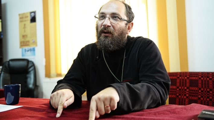 E religia cea mai mare minciună? RĂSPUNSUL INCREDIBIL AL UNUI PREOT