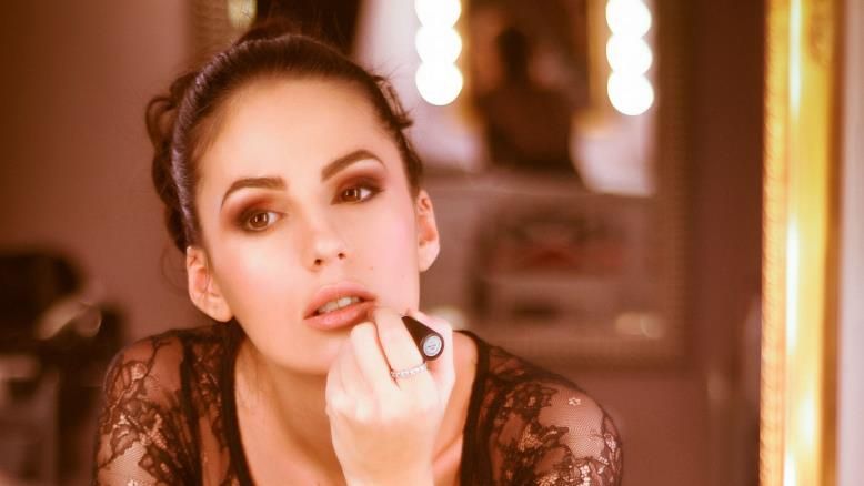 PRIMA IPOTEZĂ în cazul MORŢII SUSPECTE a unui cunoscut MANECHIN ROMÂN