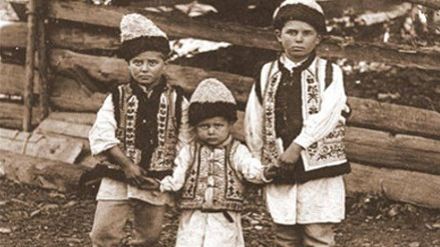 SUPERSTIŢII ŞI OBICEIURI: Cum să păcăleşti demonii bolii sau moartea