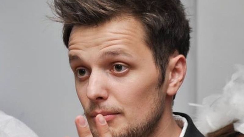 Tânărul care a cântat imnul României la Amsterdam a refuzat să apară la Antena 3