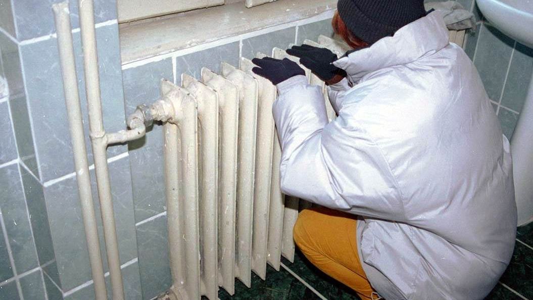 Avarie GRAVĂ în Capitală: Bucureştenii, FĂRĂ APĂ CALDĂ ŞI CĂLDURĂ