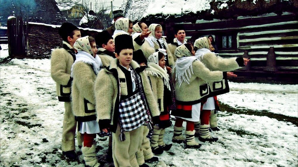 Psihologii clujeni au descoperit colindul care te face fericit  