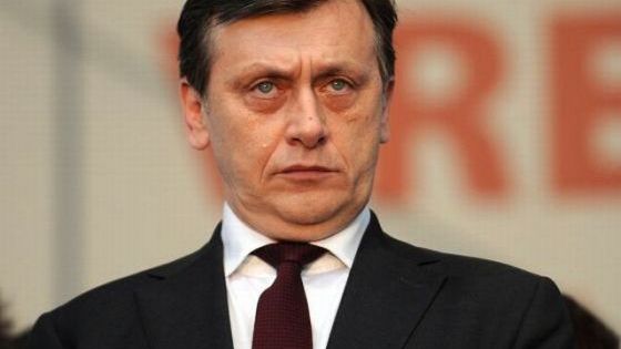 CRIN ANTONESCU dezvăluie: Știu mai multe despre IOHANNIS!