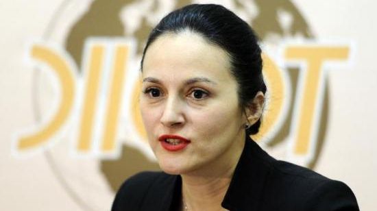 Alina Bica, în faţa procurorului ca avocat, iar apoi, ca inculpat: Trebuie să-mi câştig existenţa