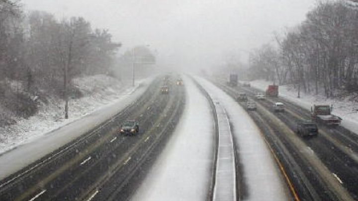 Trei drumuri din BRĂILA, redate circulației, cu restricții. Drumuri din BUZĂU rămân închise