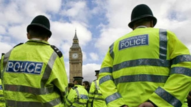 NOUĂ UMILINŢĂ pentru români, în centrul Londrei. Mesaj SPECIAL pentru ei, POSTAT de Poliţie