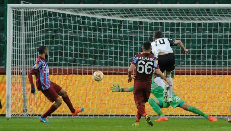 Cel mai bizar gol marcat aseară în Liga Europa