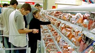 La ce trebuie să te uiţi când citeşti eticheta unui produs alimentar