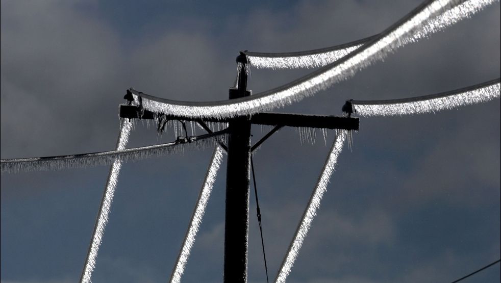 COD ROȘU. Zeci de localități FĂRĂ CURENT electric în Buzău și Brăila