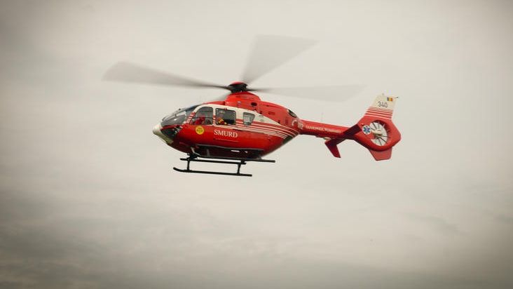 ELICOPTERELE SMURD zboară din nou, după 10 zile în care au fost ţinute la sol