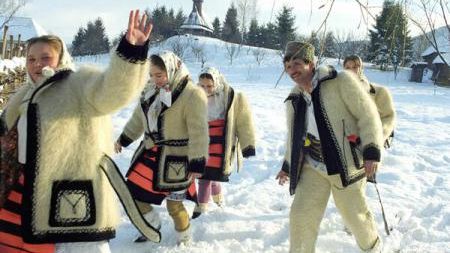 SĂRBĂTORI FERICITE! Ce nu ştiai despre COLINDUL din Ajunul Crăciunului 