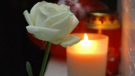 DOLIU ÎN LUMEA LITERATURII: Un mare scriitor A MURIT