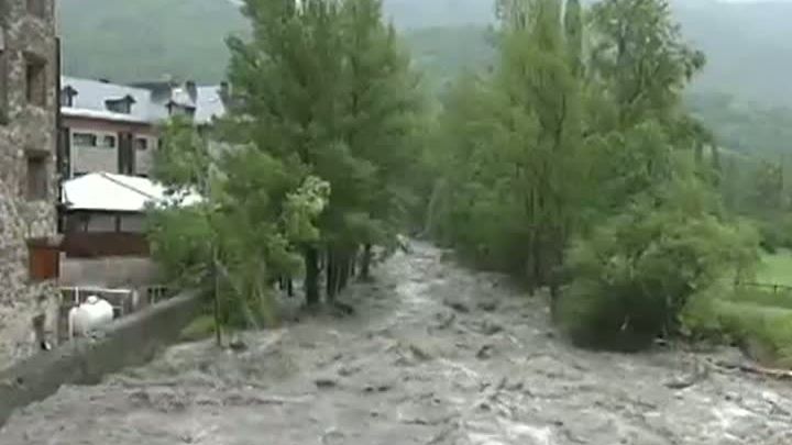 COD PORTOCALIU de inundaţii 