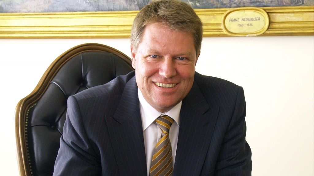 Klaus Iohannis a ales să stea, la Palatul Cotroceni, în fostul birou al lui Ion Iliescu (SURSE)