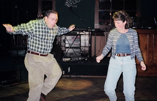 BANCUL ZILEI.  Se duce unu' la o tipă și o întreabă...