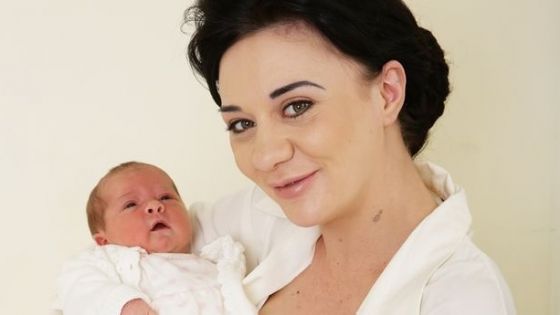 A avut 3 iubiţi şi nu ştie CINE este TATĂL copilului. METODA INEDITA prin care le va spune 