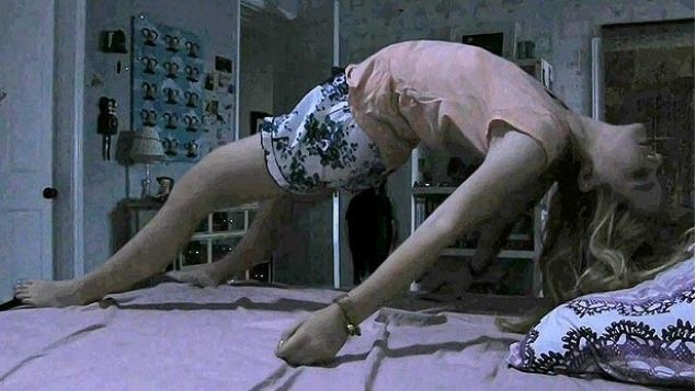 CREDEA că locuinţa e bântuită, a montat o cameră video! Ce a DESCOPERIT l-a ŞOCAT pe VIAŢĂ