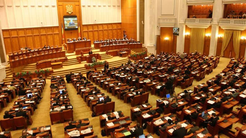 PNL susţine introducerea sistemului de vot mixt şi votul prin corespondenţă pentru diaspora 