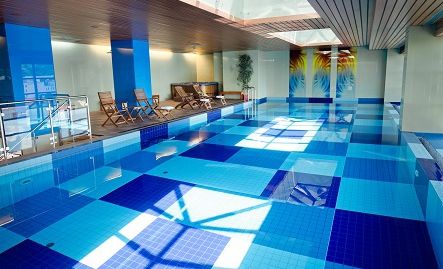 PREMIERĂ în România. Cum face economii la curent un hotel de cinci stele