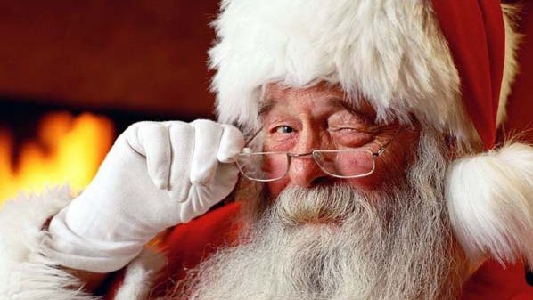 Cum petrece Moş Crăciun pe timp de vară?