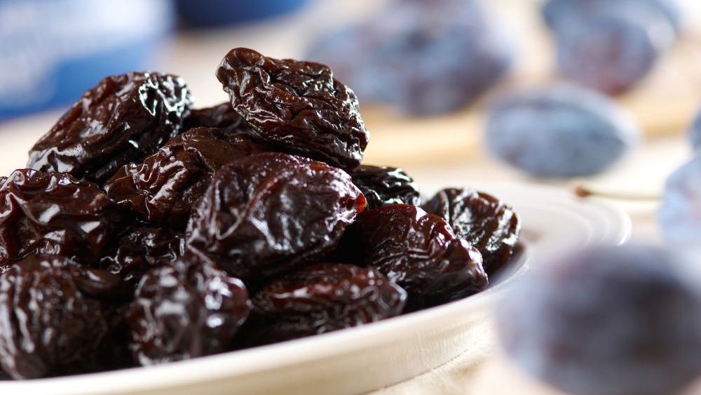 Scapă de boli cu ajutorul prunelor uscate