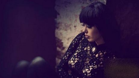 FORMIDABIL! Decizia-ŞOC a unei companii aeriene din cauză că stewardesa era prea FRUMOASĂ