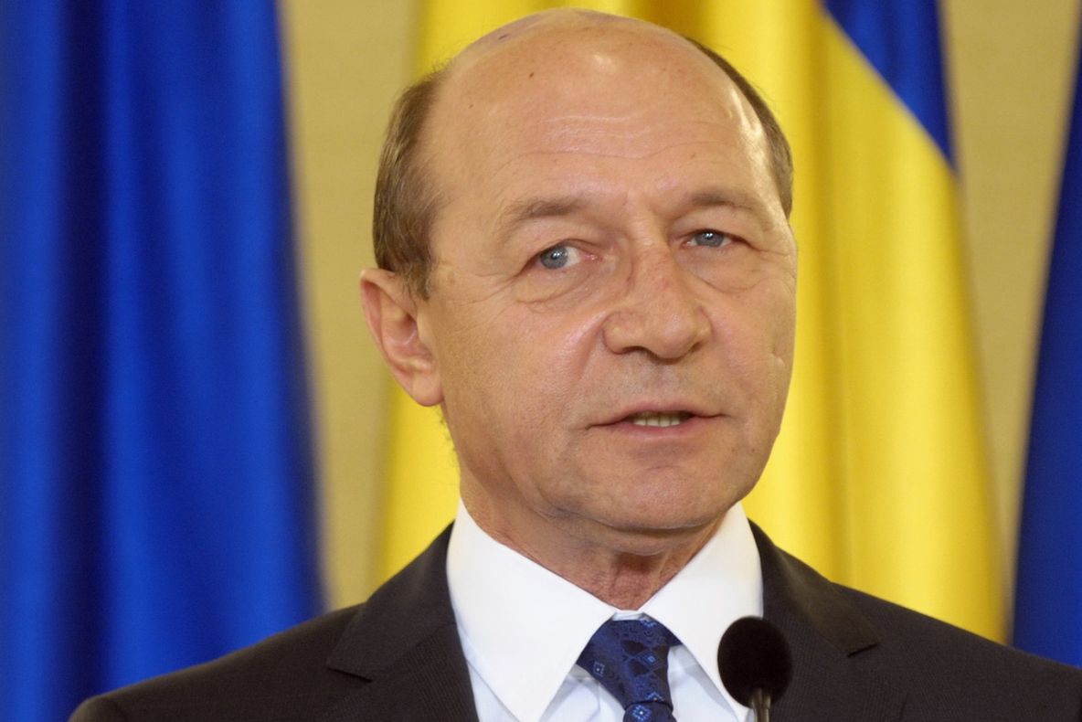 Băsescu: Nu putem să trecem prin furtuna schimbărilor contemporane daca nu redescoperim patriostimul