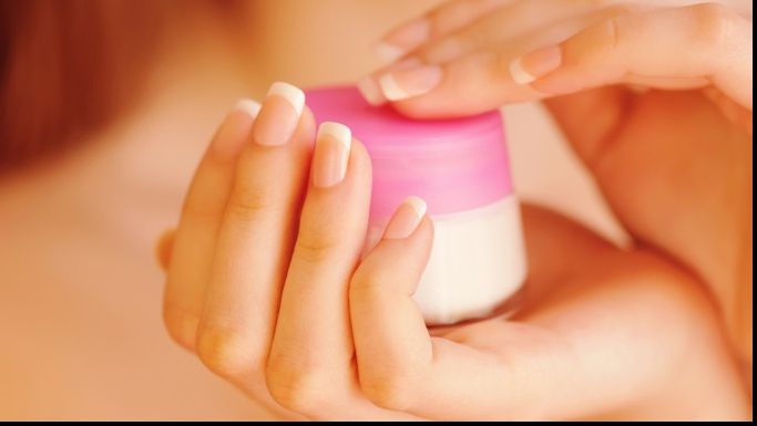 Boli care te lasă FĂRĂ UNGHII