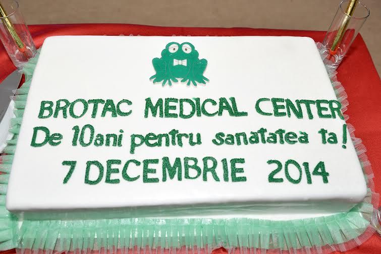 Petrecere cu premii si colinde pentru 10 ani de sanatate!