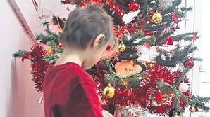 MOTIVUL INCREDIBIL pentru care un copil de 7 ani S-A ARUNCAT DE ETAJ