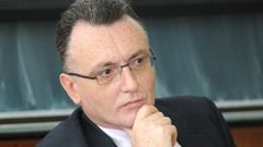 Câmpeanu, despre retragerea titlului de doctor al lui Victor Ponta: Așteptăm solicitarea UB 