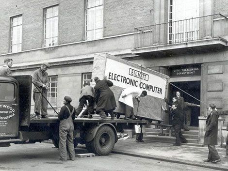 Cum se livra un computer în anul 1957