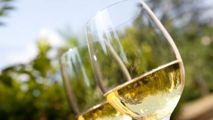 DESCOPERIRE ŞOCANTĂ despre VINUL ALB