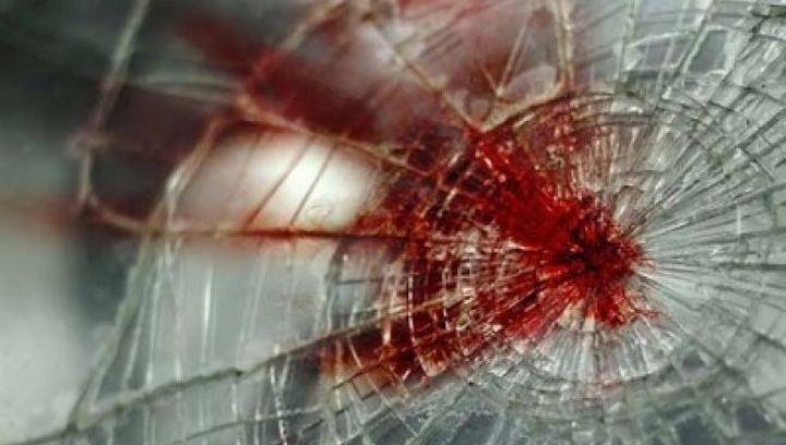 BOMBĂ - Cinci jucători de la Dinamo s-au RĂSTURNAT, marţi, cu maşina pe DN1