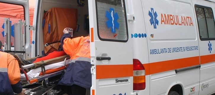 Elevă strangulată de un coleg, la şcoală