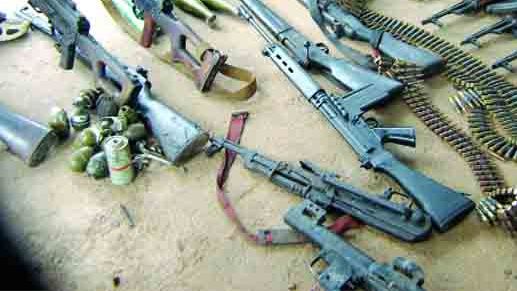 Nou ATAC ARMAT LA PARIS. DOI POLIȚIȘTI AU FOST RĂNIȚI 