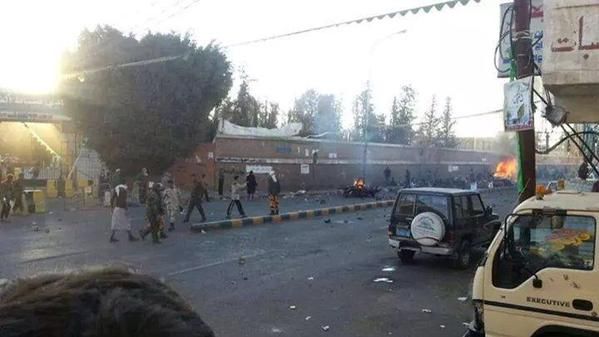 ATENTAT TERORIST cu mașină-capcană, soldat cu cel puțin 50 de morți