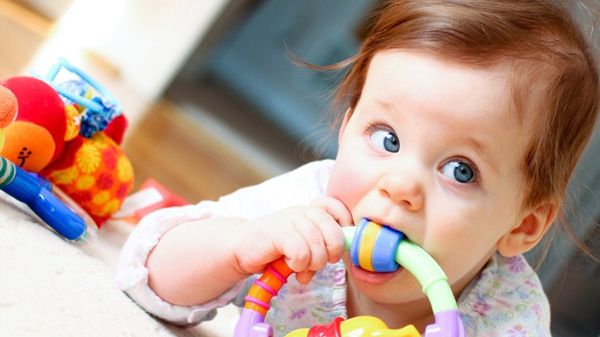 La ce riscuri sunt supuşi bebeluşii care primesc antibiotice?