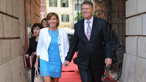 SURPRIZĂ - Imagini cu Iohannis la Catedrala Mitropolitană din Sibiu. Unde a mers după slujbă