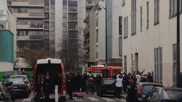 Ambasada Franței deschide o carte de condoleanțe, în memoria victimelor de la Charlie Hebdo