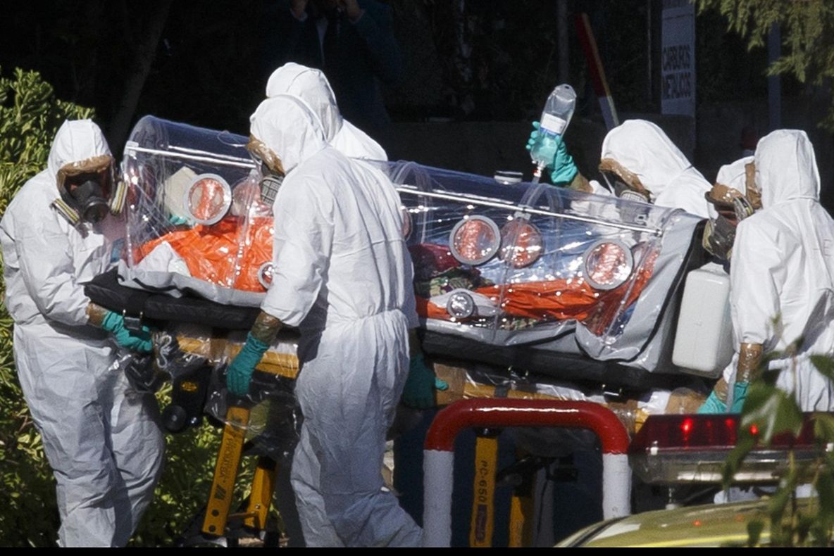 Suspect de Ebola în Italia: Asistentă medicală care a revenit din Sierra Leone, plasată în carantină