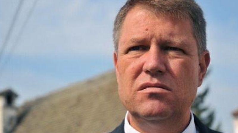 Directorul tehnic al Tursib, găsit spânzurat, a fost înmormântat în prezenţa preşedintelui Iohannis