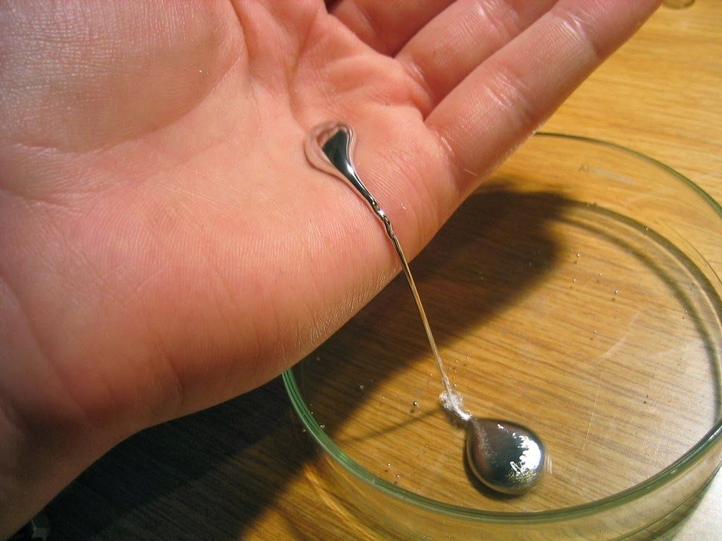 Se practică în România! Cum știi că ți s-au făcut VRĂJI CU ARGINT VIU