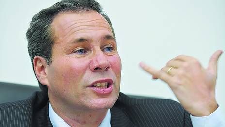 Un celebru procuror, critic la adresa preşedintelui Argentinei, găsit mort, cu un glonţ în cap