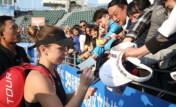 Câți bani câștigă Simona Halep dacă se impune în FINALĂ. UPDATE: Cu cine joacă