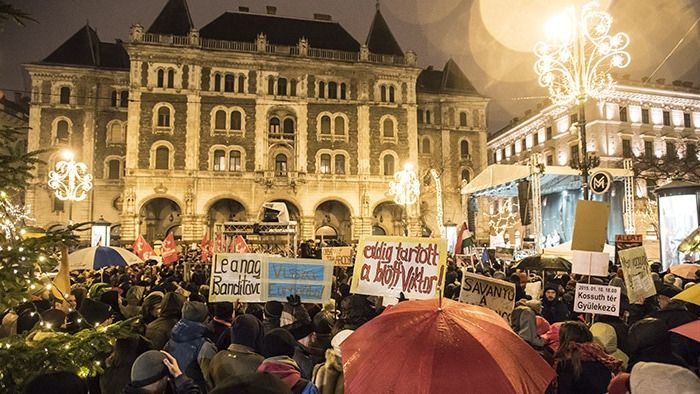 Manifestaţie împotriva lui Viktor Orban la Budapesta